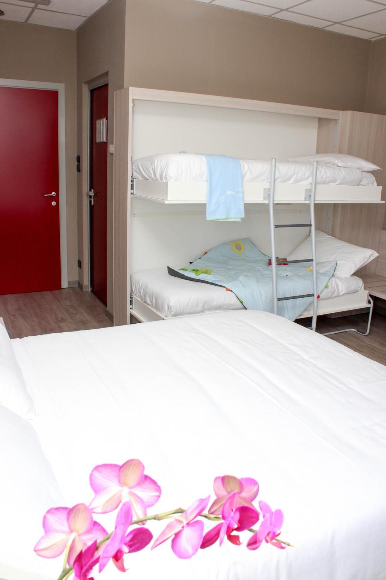 Best Quality Hotel La Darsena Moncalieri Exterior foto