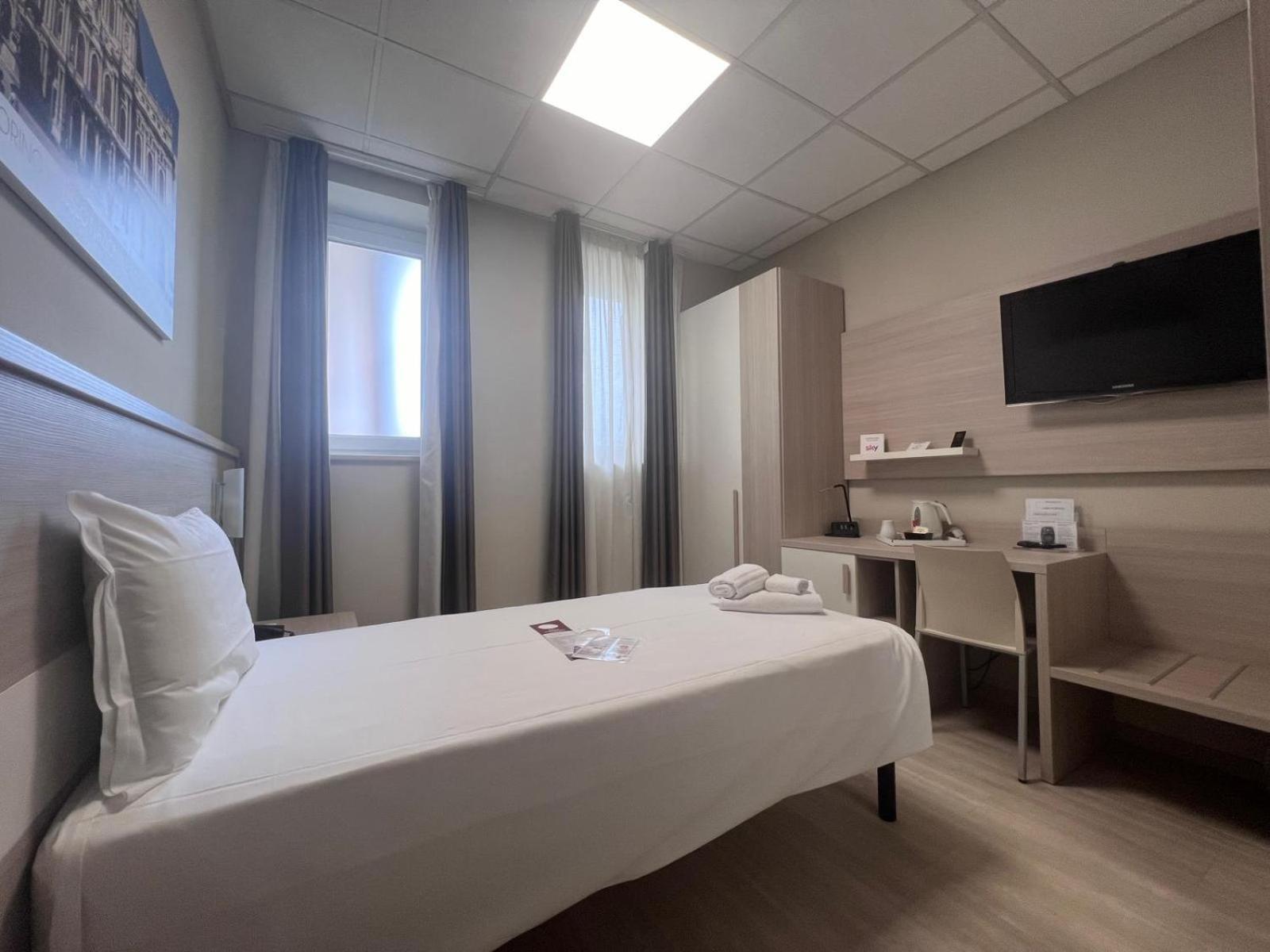 Best Quality Hotel La Darsena Moncalieri Exterior foto
